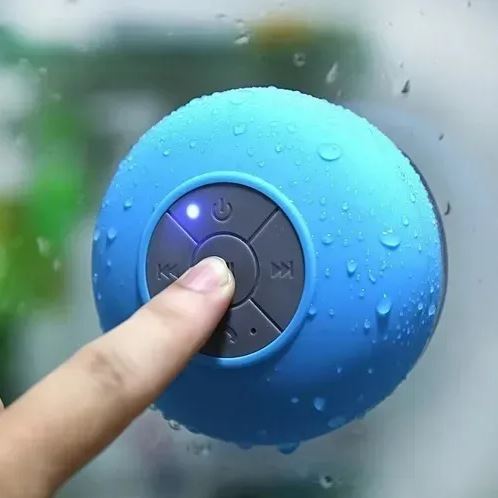 Altavoz portable impermeable, lleva tu música a la piscina, regadera o playa.
