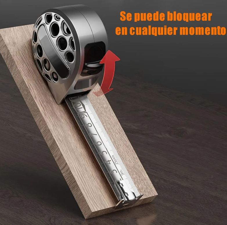 Cinta métrica de acero inoxidable, con medidas métricas e imperiales.