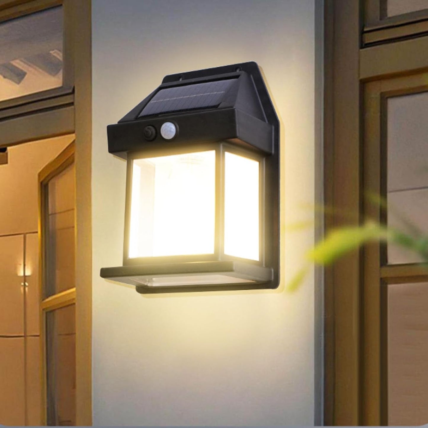 Iluminación solar exterior de pared con sensor de movimiento, gran ahorro.