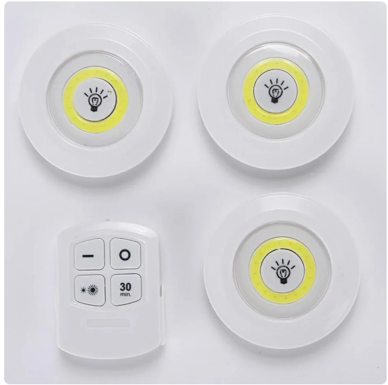 Lámparas LED inalámbricas con control remoto, ideales para iluminar bodegas o gabinetes.